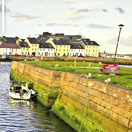 On The Wild Atlantic Way Apartment *